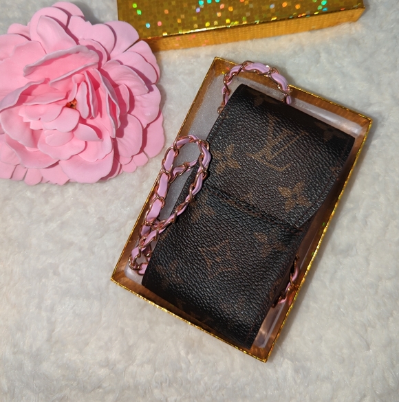 Louis Vuitton Brown Monogram Clutch with Pink Chain - Picture 2 of 9